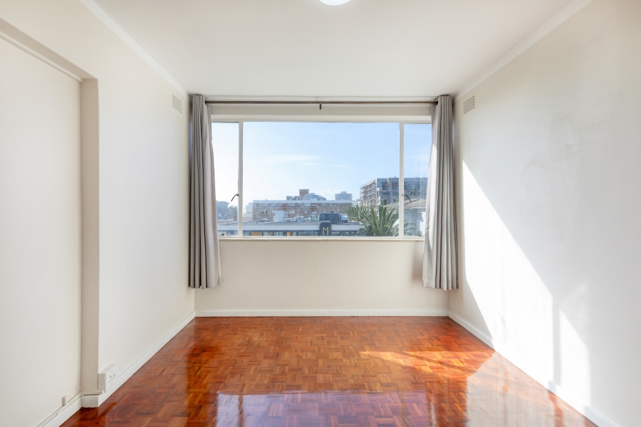 To Let 2 Bedroom Property for Rent in Sea Point Western Cape